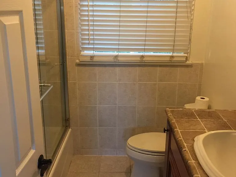 10420 Louise Ave — Photo 17