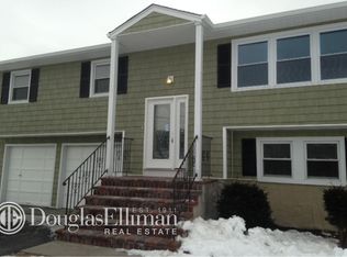 123 Beatrice Ave, West Islip, NY 11795