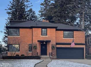 106 Merriweather Rd, Grosse Pointe Farms, MI 48236