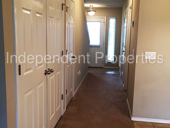 3rd image of 3503 E Fairmont St