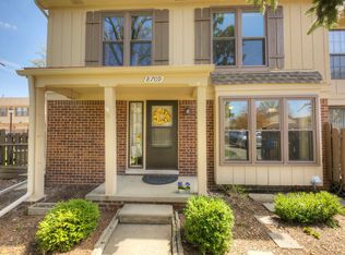 8709 Edgewater Ln, Warren, MI 48093