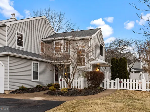 646B Rose Holw #646B, Morrisville, PA 19067