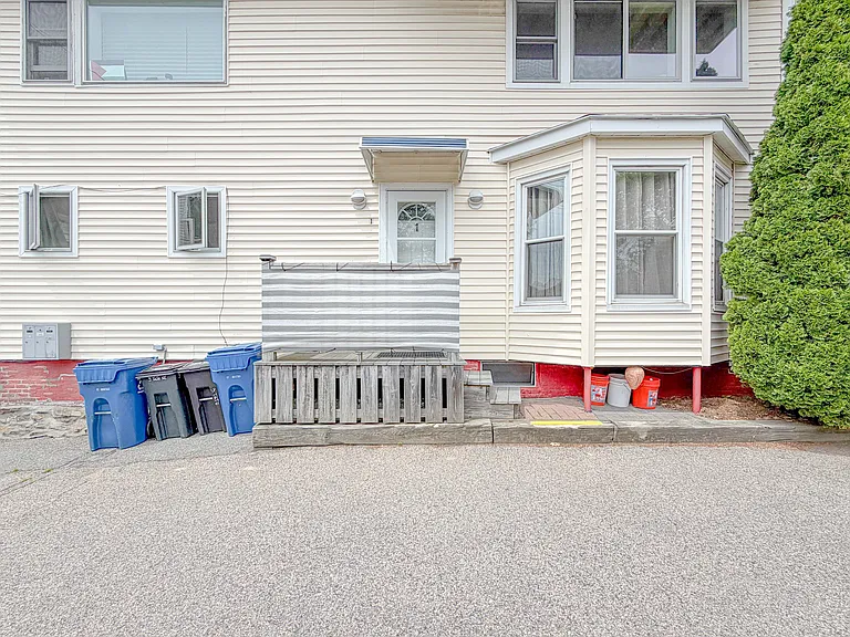9 Tate St #1 — Photo 35