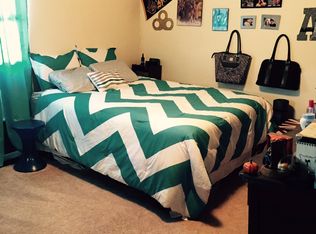 48 Moore St, Athens, OH 45701