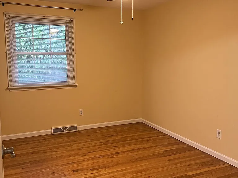 104 Cedar St — Photo 12