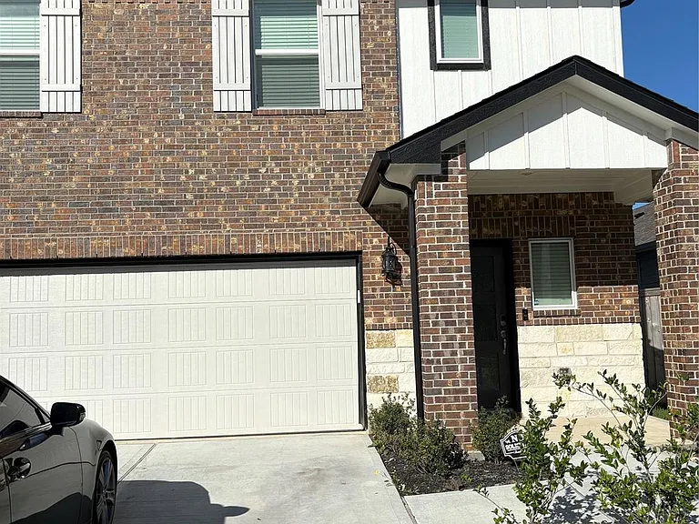 16628 Sterling Cliff Dr — Photo 13