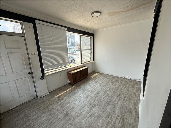 5th image of 41 W Ridge St