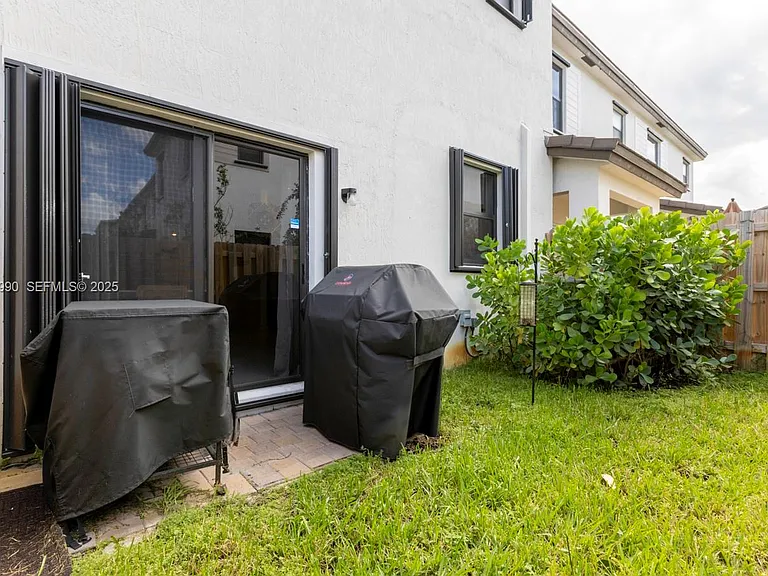 15953 SW 2nd Pl — Photo 8