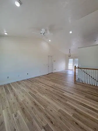 6 bed, 2698 sqft, $2,295 — Photo 4