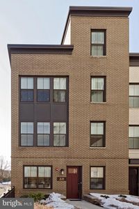 221 Montgomery St, Alexandria, VA, 22314