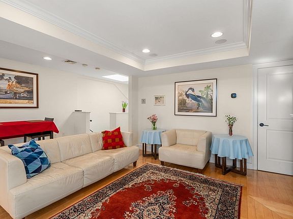 5th image of 13 Lexington St #3