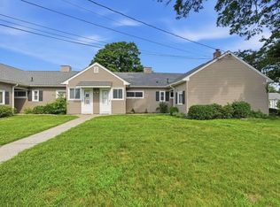 116 Applewood Dr #116, Chicopee, MA 01022