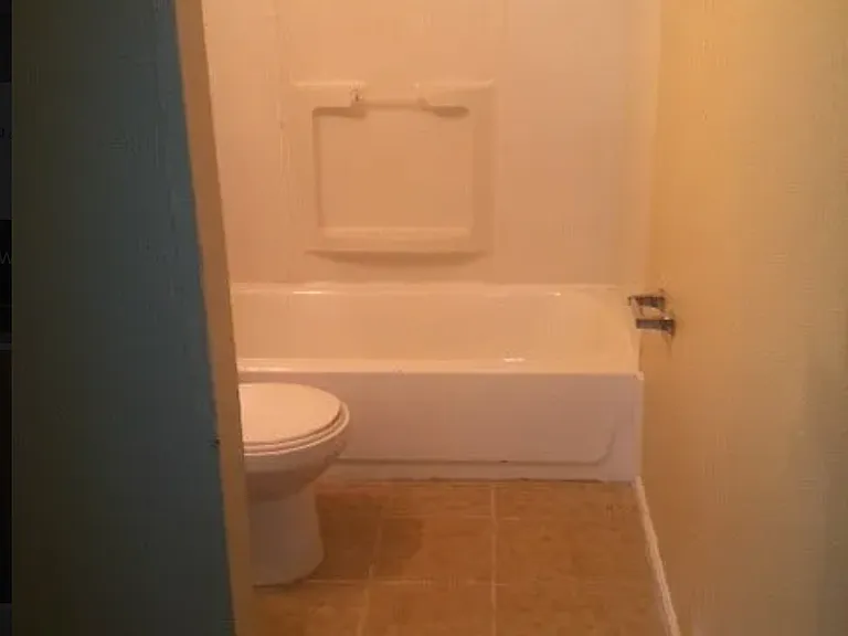 2718 Crescent Ln #A — Photo 8