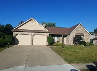8122 Whittier Ct, Fort Wayne, IN