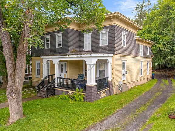 3rd image of 31 Cedar Street
