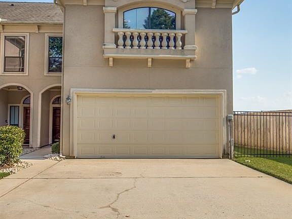 2nd image of 14851 Marina Dr