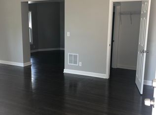 223 Casseday Ave, Joliet, IL 60432