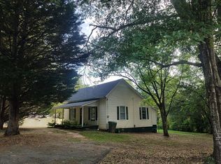 121 King St, Central, SC 29630