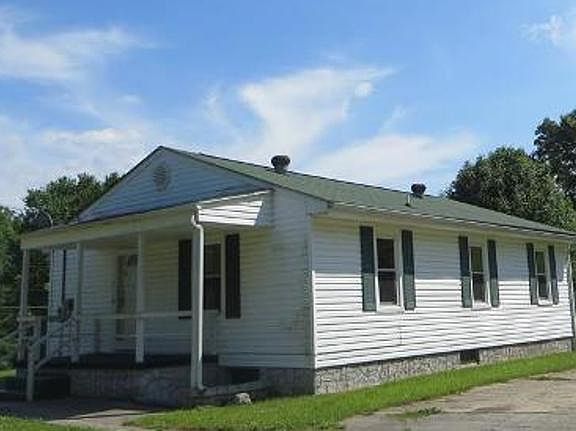 2nd image of 328 Sammons Private Dr