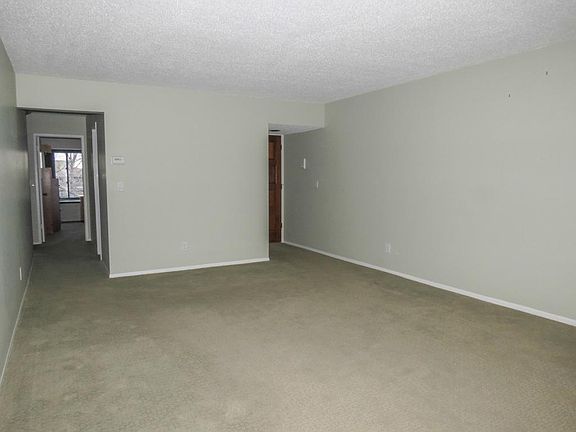 3rd image of 1695 Cliffs Lndg APT 302B