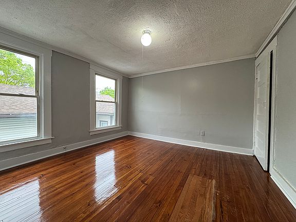4th image of 761 Winchester Ave #3C