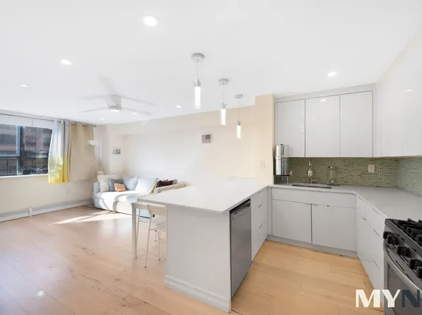 301 Cathedral Parkway image 1 of 10