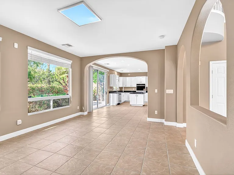 11757 Del Sur Ave — Photo 9
