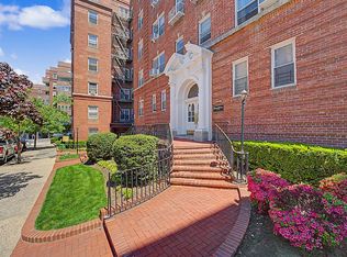 69-11 Yellowstone Blvd #A-4, Forest Hills, NY 11375