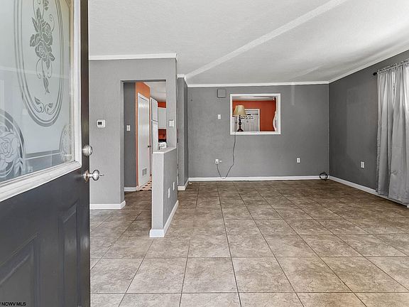 3rd image of 1125 Bell Run Rd