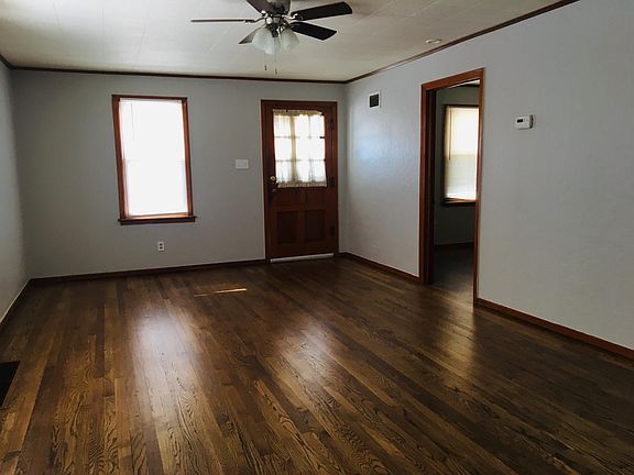 3rd image of 442 Barnett Ave