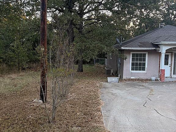 2nd image of 4920 Boca Chica