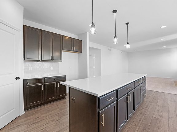 Sheridan II - Kitchen Design Features - 936 Rumley Run