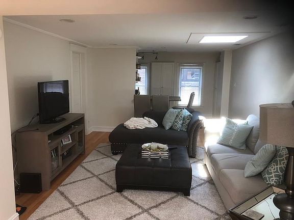 2nd image of 1748 N North Park Ave #3