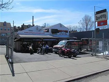 3920 Penn Ave photo 1
