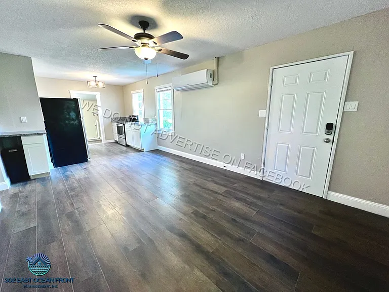 2811 Venus St — Photo 8