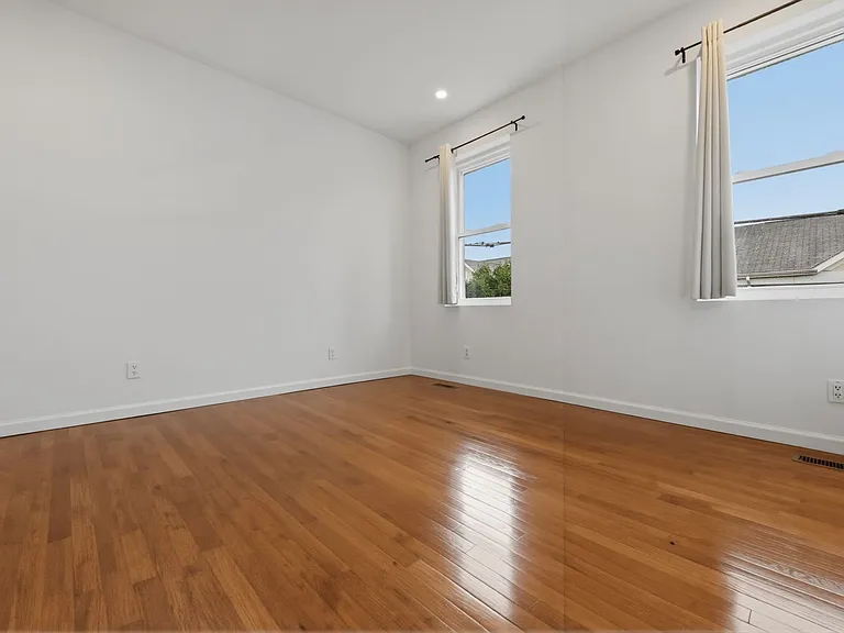 1318 S Reese St — Photo 23