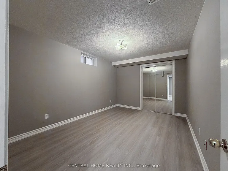 46 Clifton Ct #BASEMENT — Photo 12