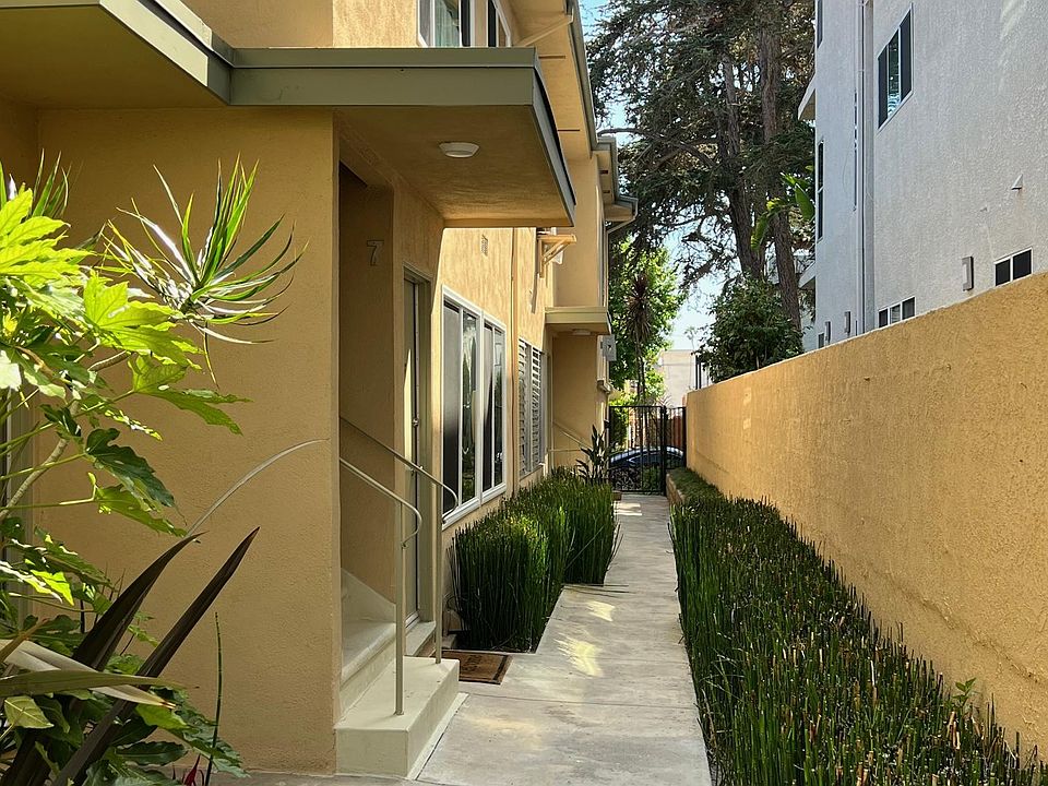 1st image of 911 Lincoln Blvd APT 4