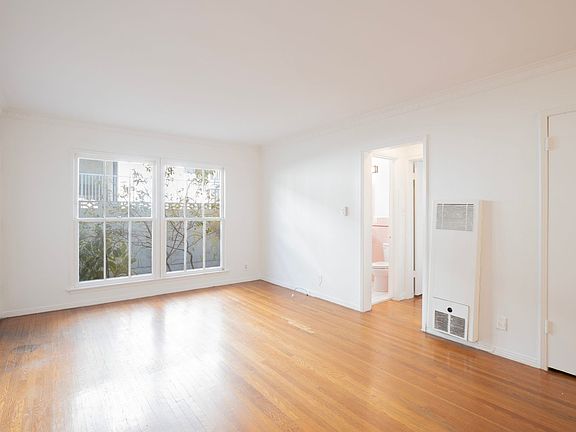 2nd image of 133 S Croft Ave APT 1