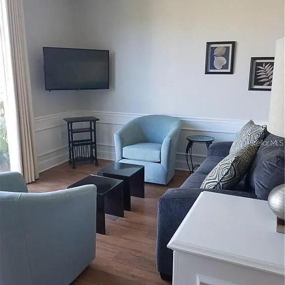 51 Mac Ewen Dr #8 — Photo 11