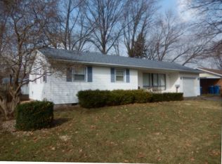 207 Sycamore Ln, Momence, IL