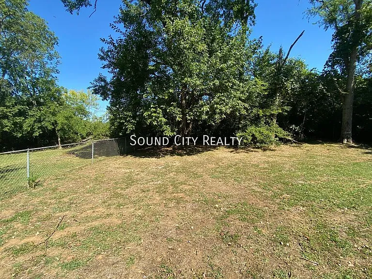 3232 Hinkle Dr — Photo 22