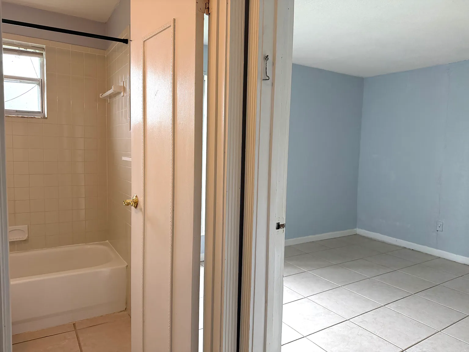 2 bed, 954 sqft, $2,100 — Photo 3