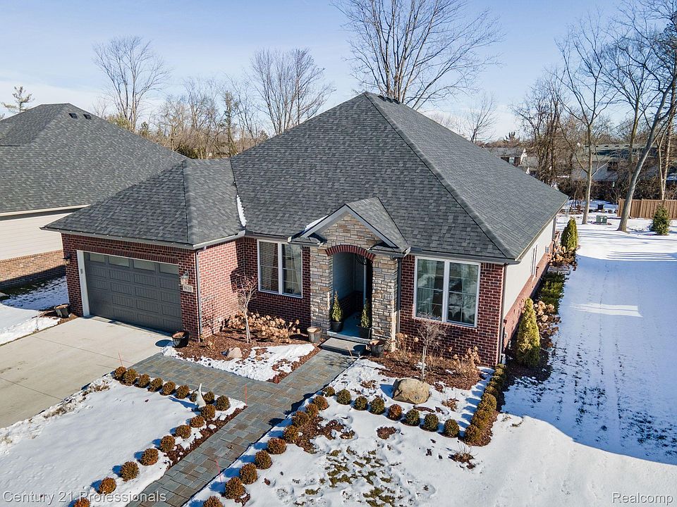 1st image of 9620 White Pine Ct