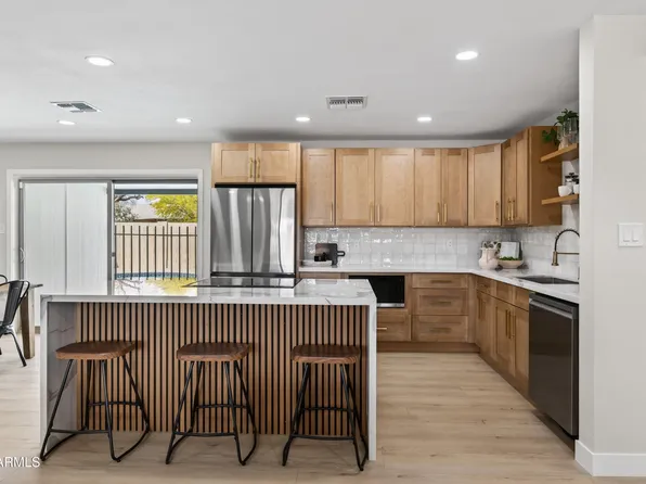 6932 E LATHAM Street, Scottsdale, AZ 85257