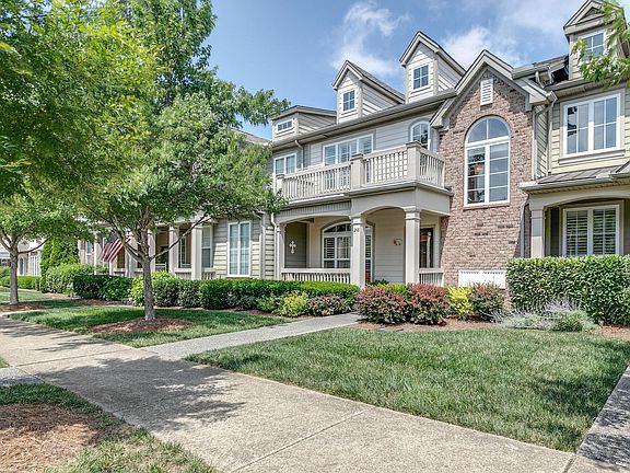 3rd image of 248 Pennystone Cir