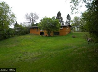 25367 W Comfort Dr, Forest Lake, MN 55025