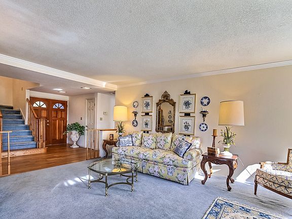3rd image of 3926 Mylinda Dr