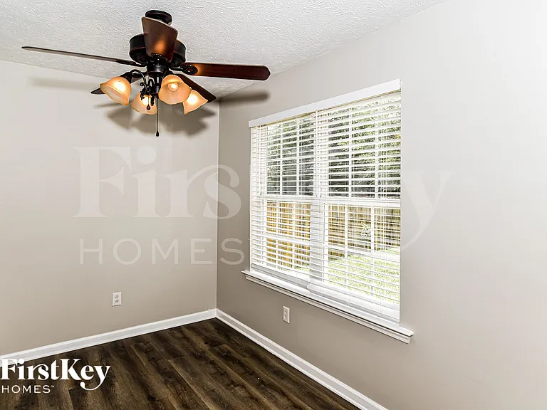 5048 Singing Hills Dr — Photo 5