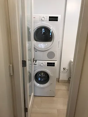 Rented by Sky Management | media 41